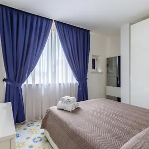 https://judes-roof-at-chiaia.hotels-amalfi.com