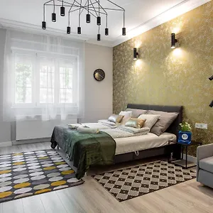Buda Castle Serpentine Apartment Budapest